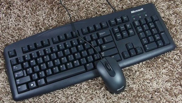 笔记本电脑键盘接口坏了怎么办呢？